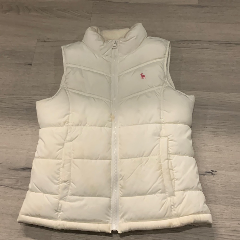 White vest